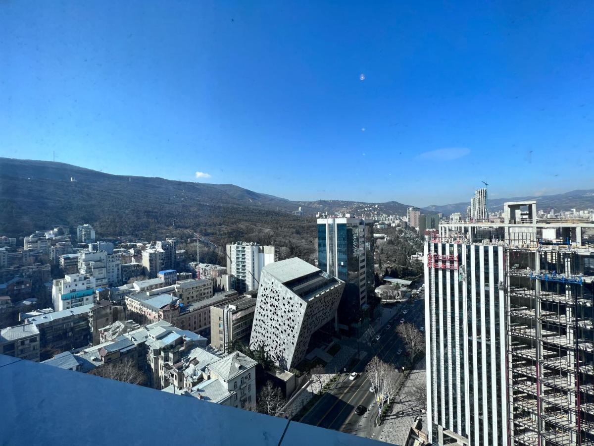 Apartment In Axis Towers, Tbilisi Business Center ภายนอก รูปภาพ