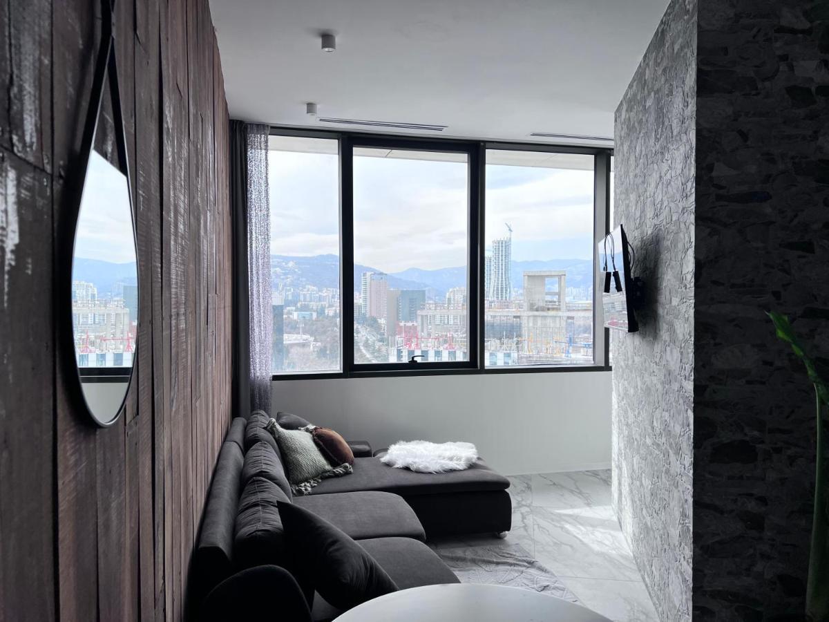 Apartment In Axis Towers, Tbilisi Business Center ภายนอก รูปภาพ
