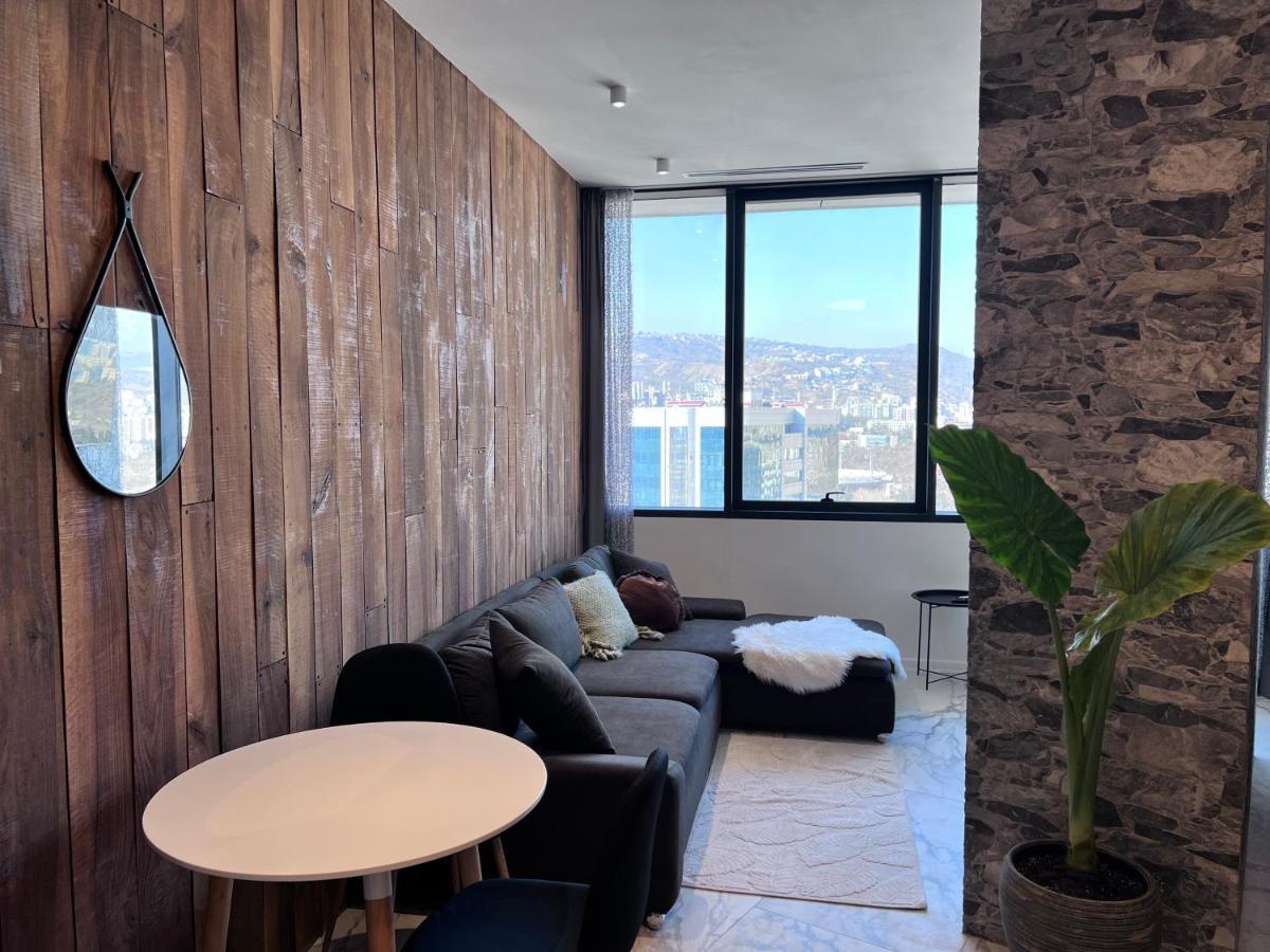 Apartment In Axis Towers, Tbilisi Business Center ภายนอก รูปภาพ